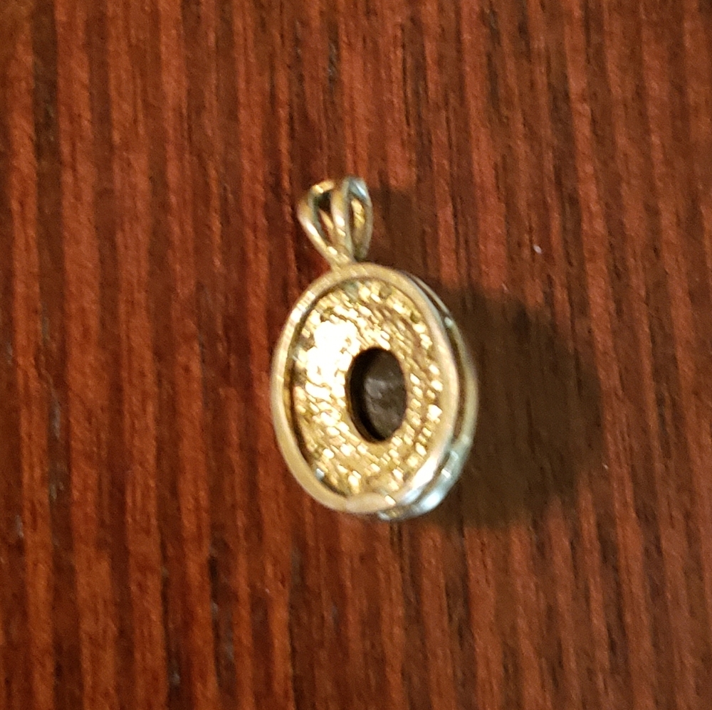 Black Onyx pendant - Picture 2 of 3
